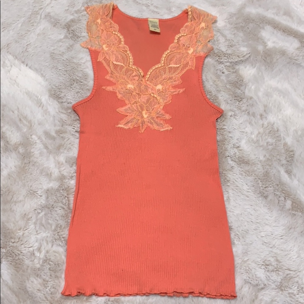 Banana Republic lace trim tank